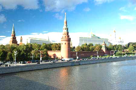 Rusça uzman tercümeler: Kızıl meydana bitişik eski Moskova kalesi Kremlin