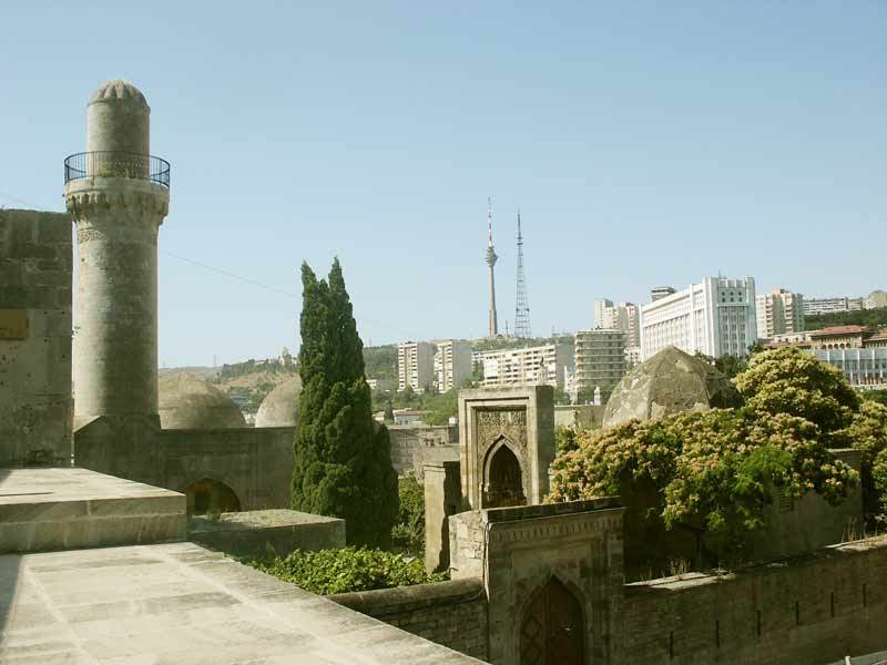 Shirvanshakh Palace - Azerbaijani Turkish Russian translations