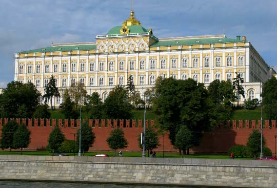 Moscow Grand Kremlin Palace-Russian, Turkish, Azerbaijani translations